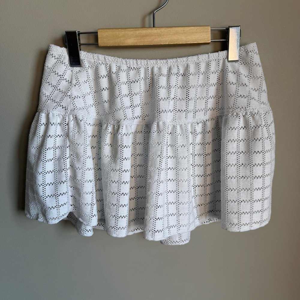 No Boundaries White Crochet Mini Skirt S 4-6 Elastic Waist Summer Beach Cover Up